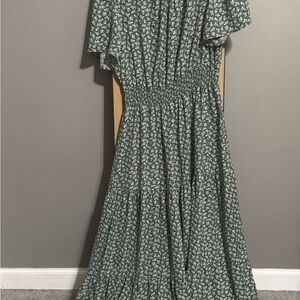 SHEIN Green Floral Maxi Dress